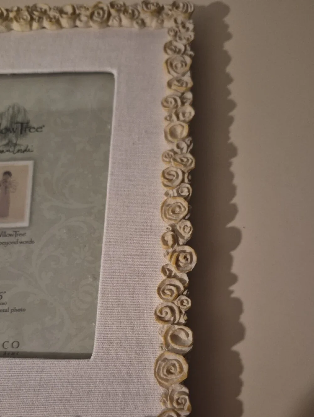 Demdaco Ivory Rose Border Fabric Photo Frame For 4 X 6 Picture